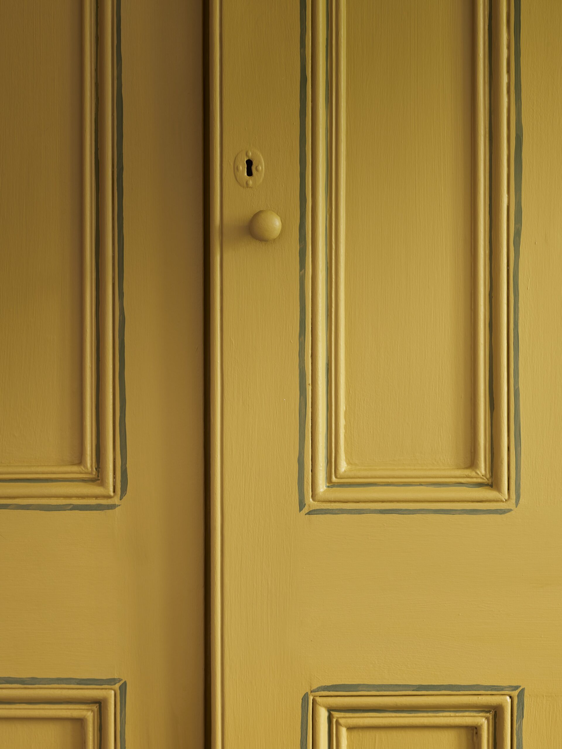carnaby yellow satin paint